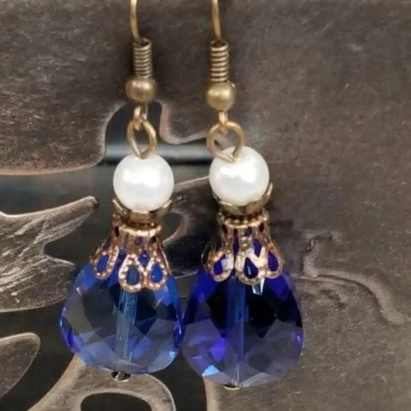 Handcrafted Faceted Glass Teardrop Dangle Earrings - Picture 1 of 7
